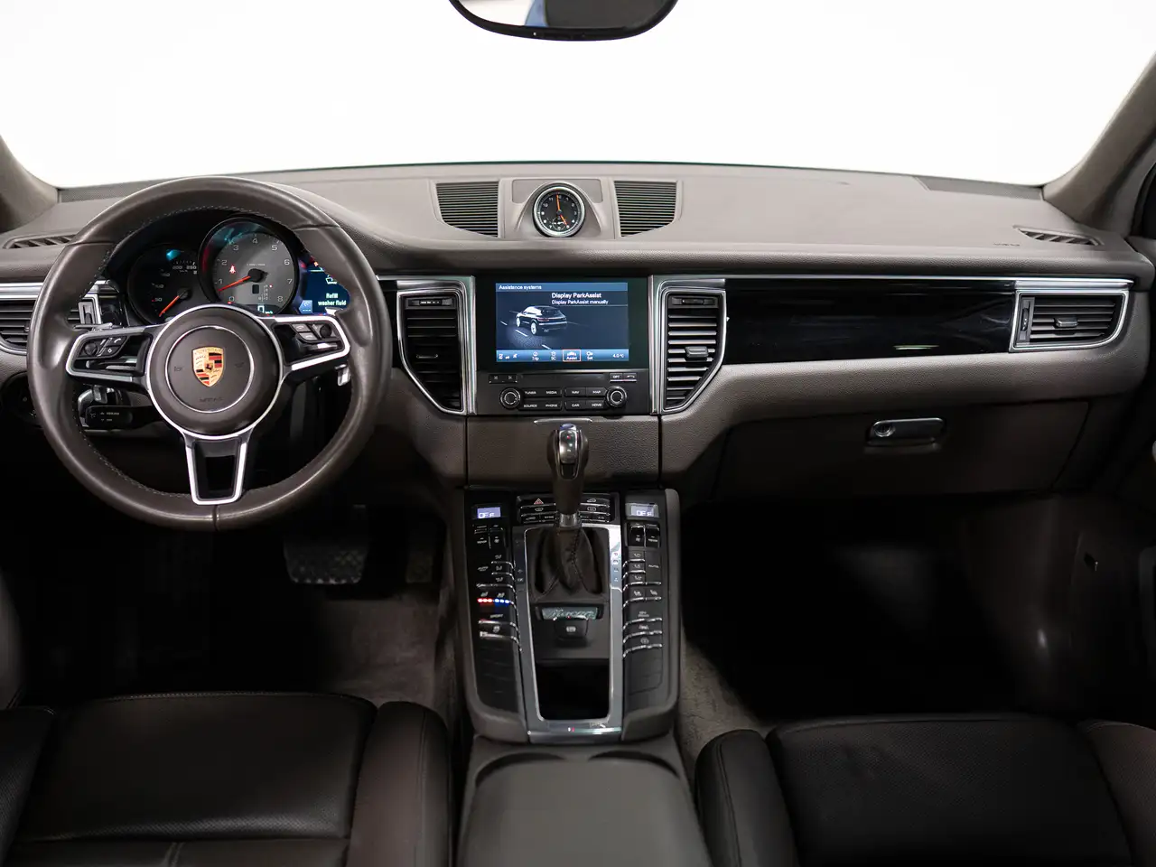Porsche Macan снимка Porsche Macan