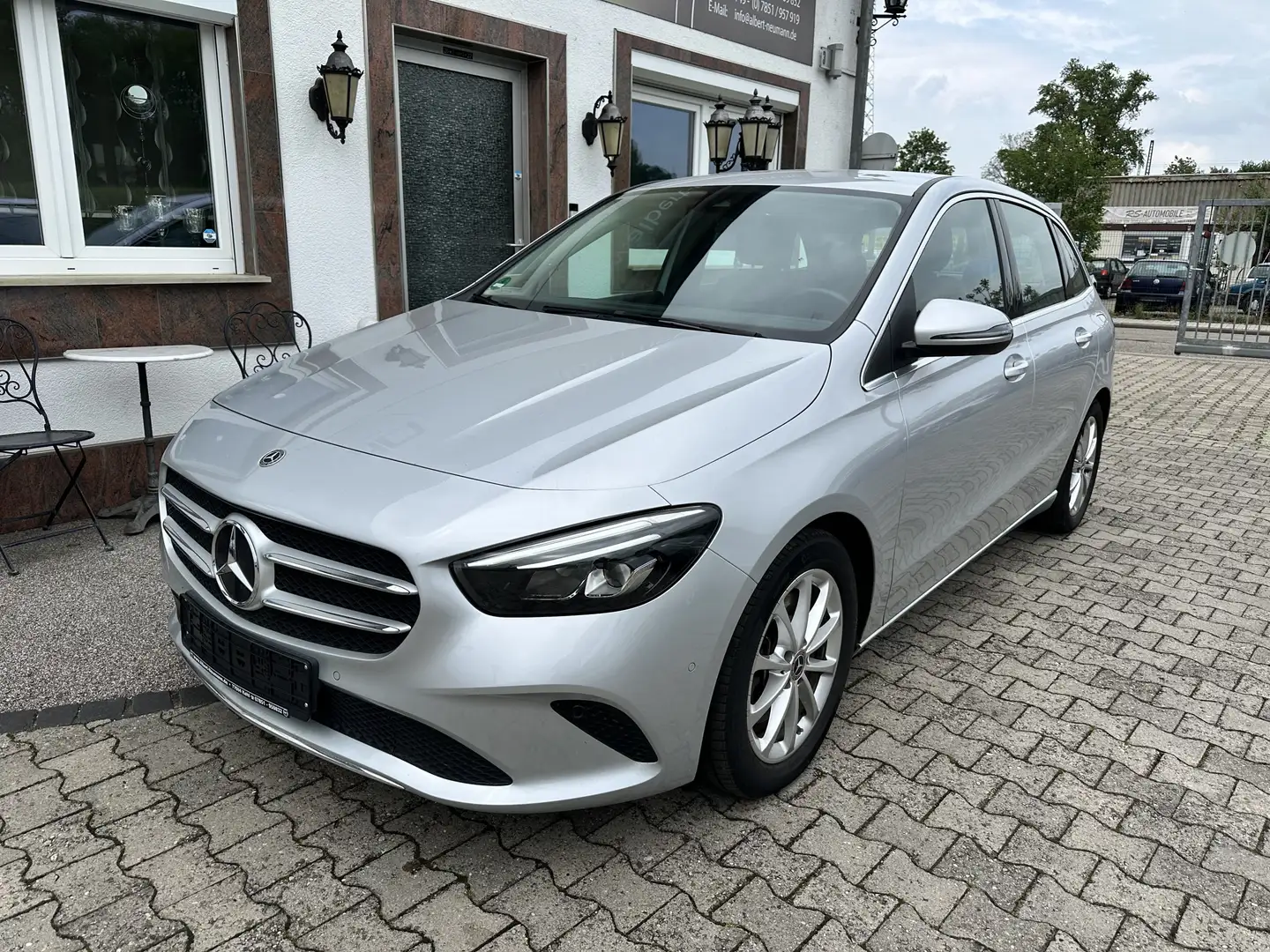 Mercedes-Benz B 250 Stříbrná - 2