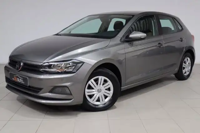 Volkswagen Polo view 4