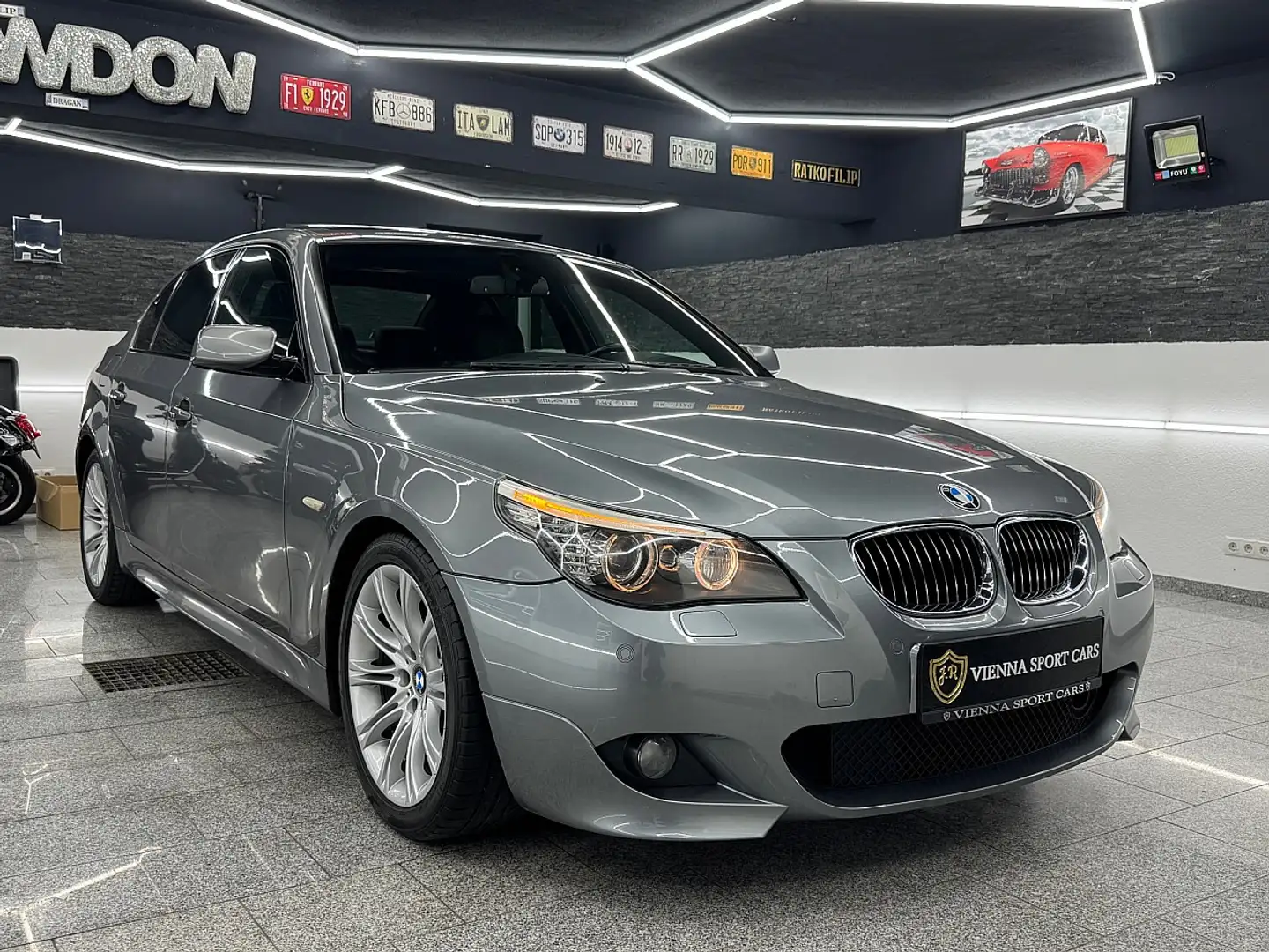 BMW 530 d E60 Aut.*LCI-Facelift*1.Besitz*M-Paket ab Werk* Grau - 1