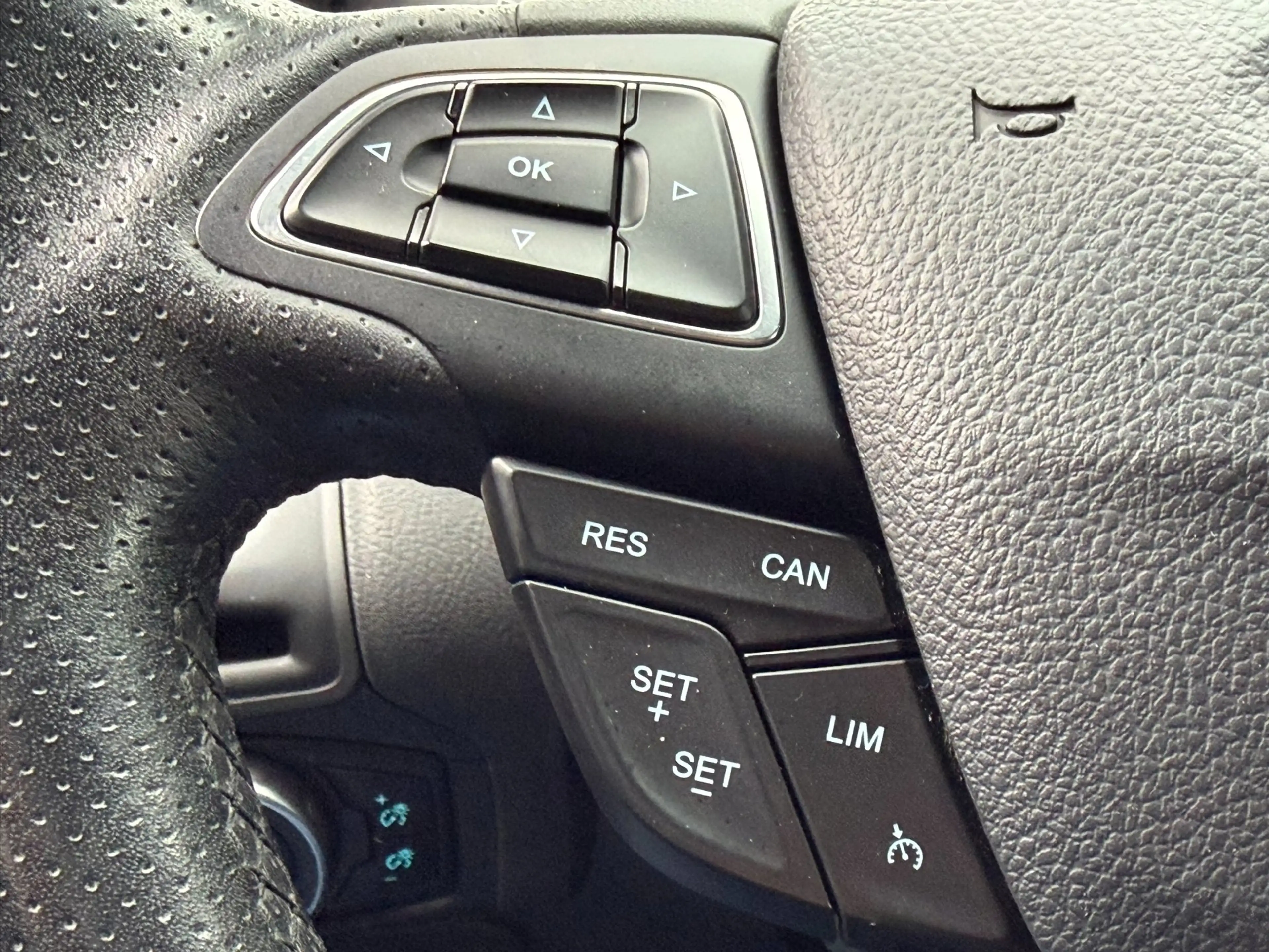 Ford Focus Wagon 1.0 ST-Line|Org NL|Trekhaak — photo 23