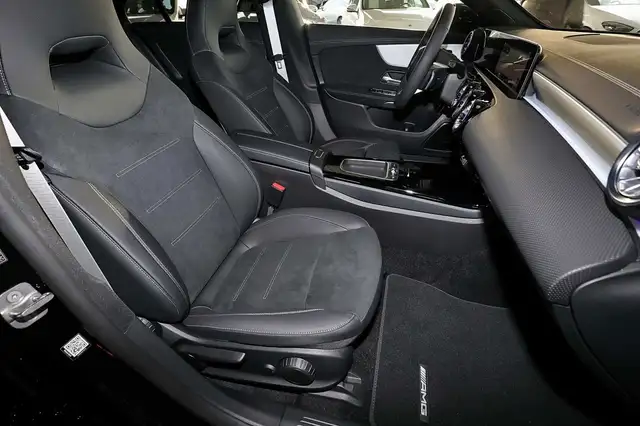 Mercedes-Benz CLA view 4