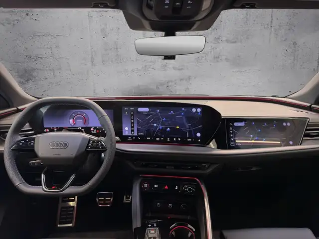 Audi Q5 view 12