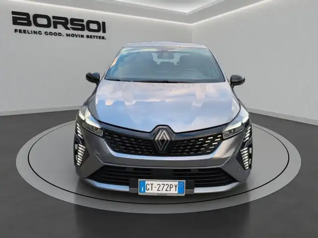 Renault Clio view 8