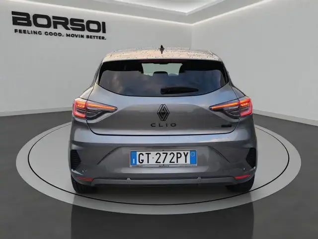Renault Clio view 4