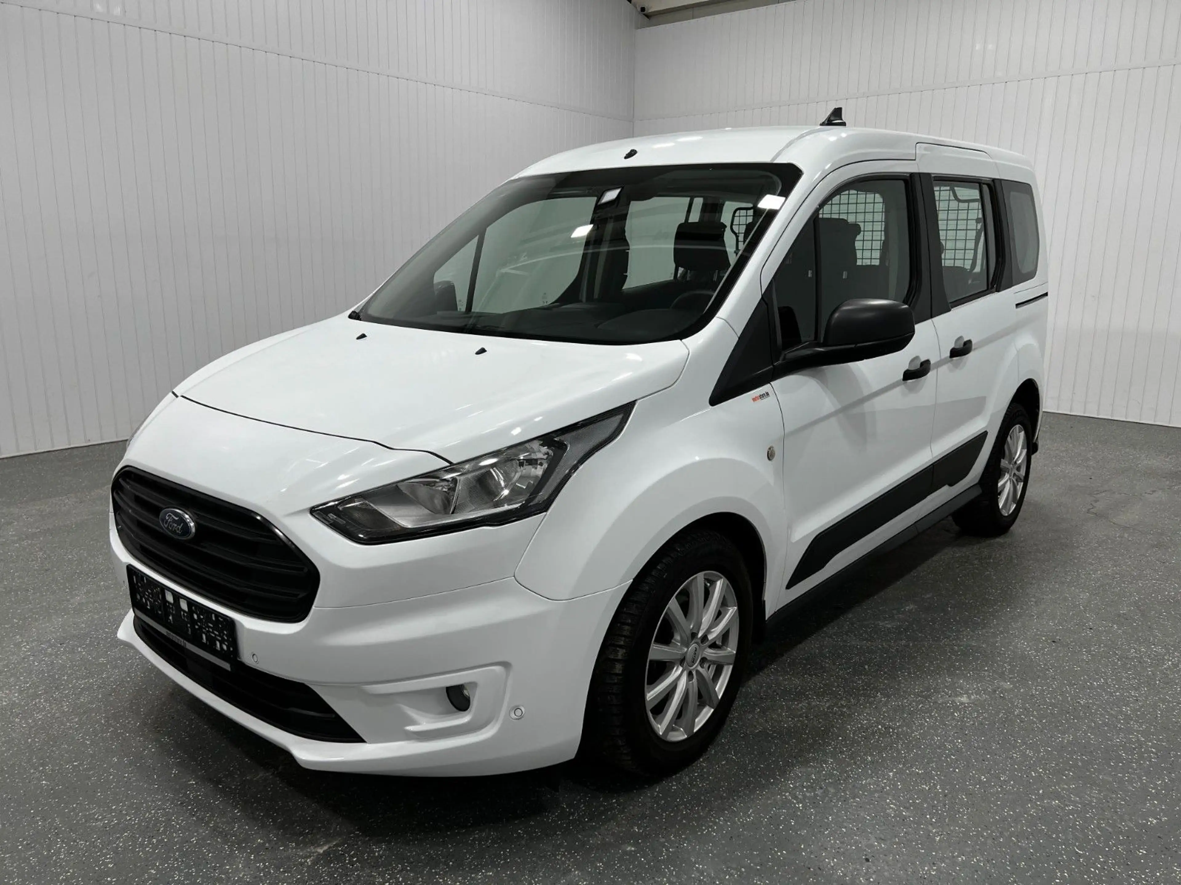 Ford Transit Connect CONNECT 230 1.5 TDCI 5-SIT |09-22|1H|AHK|2xS.TÜR