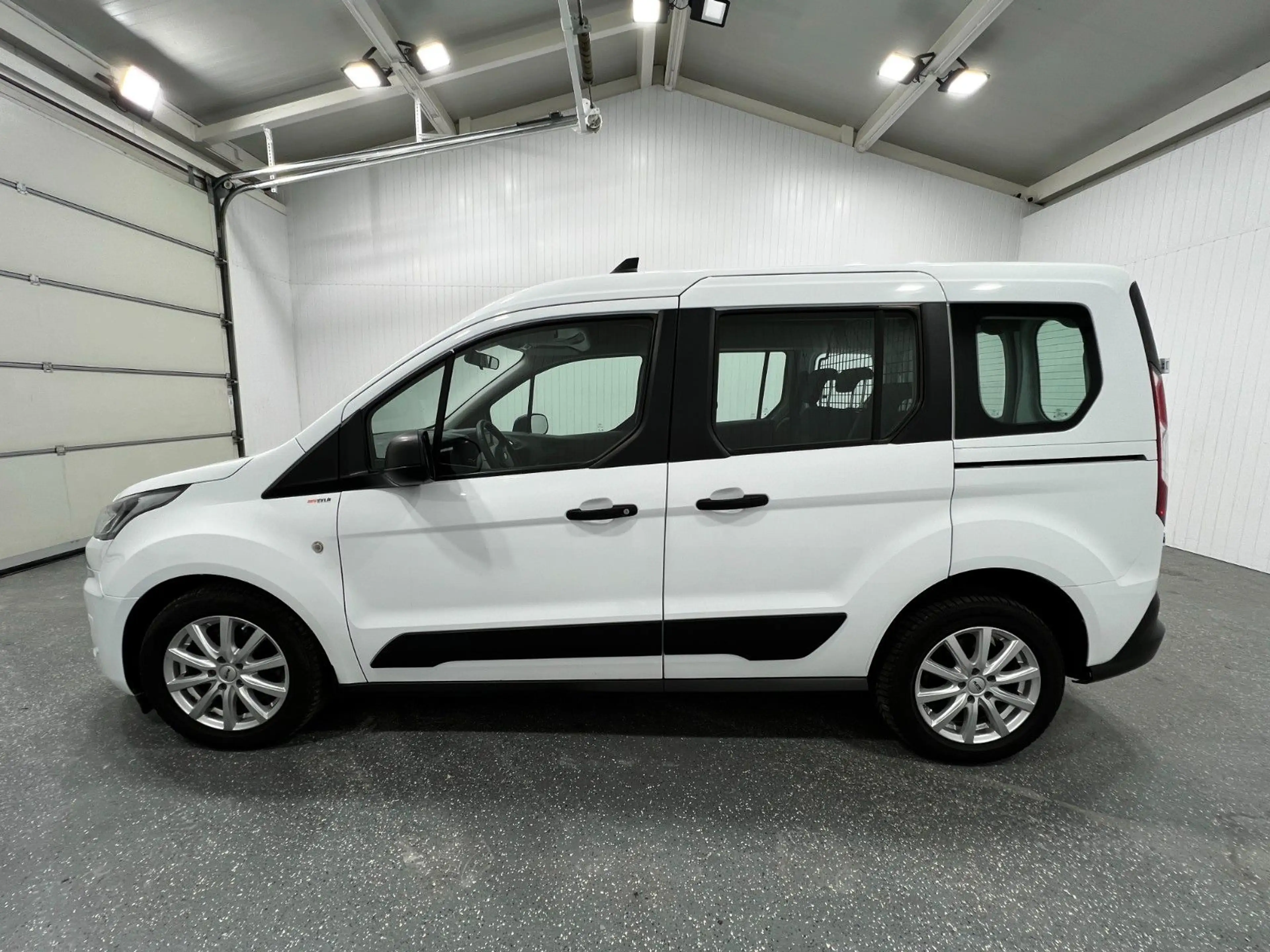 Ford Transit Connect CONNECT 230 1.5 TDCI 5-SIT |09-22|1H|AHK|2xS.TÜR — photo 2