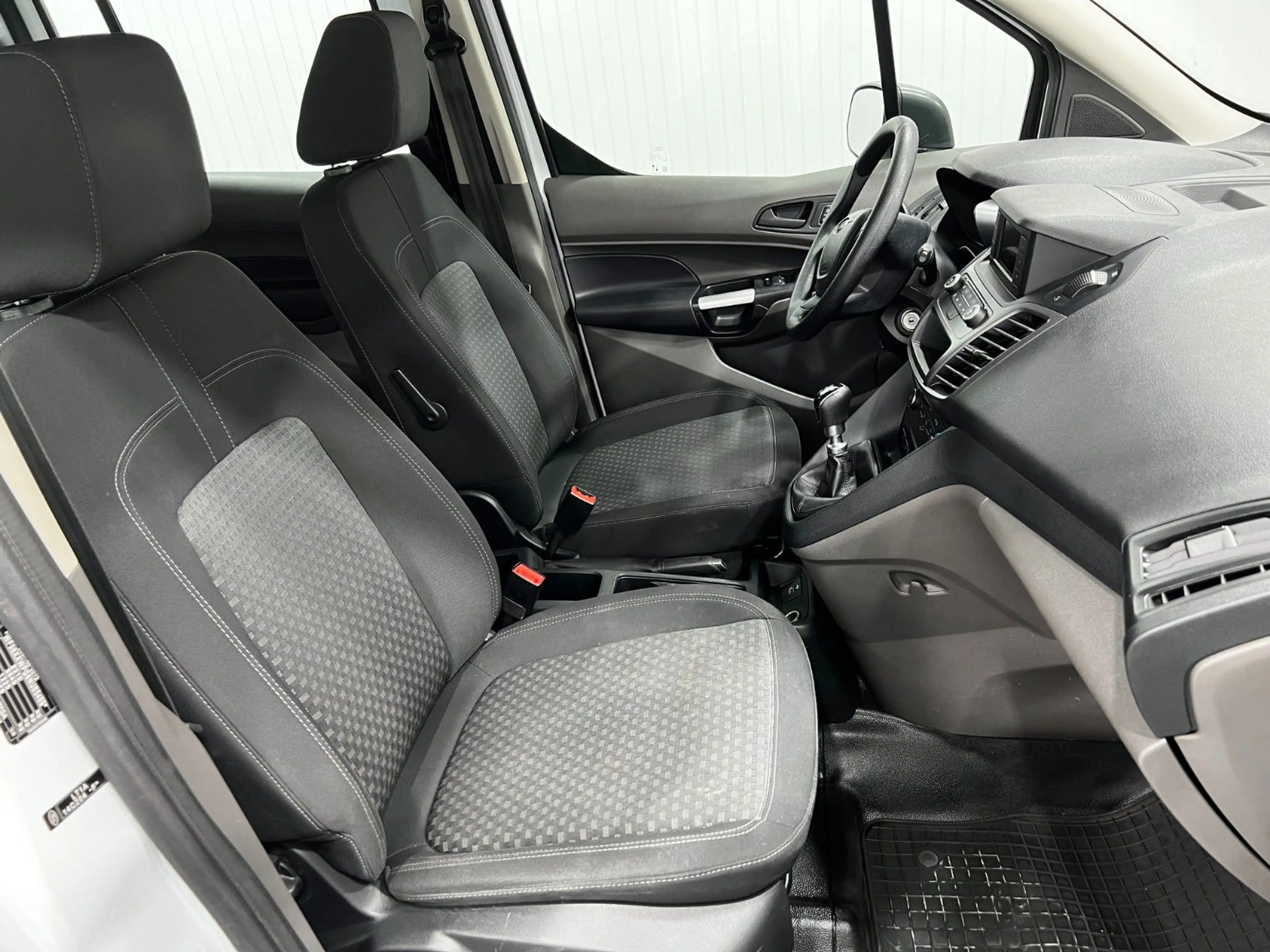 Ford Transit Connect CONNECT 230 1.5 TDCI 5-SIT |09-22|1H|AHK|2xS.TÜR — photo 12