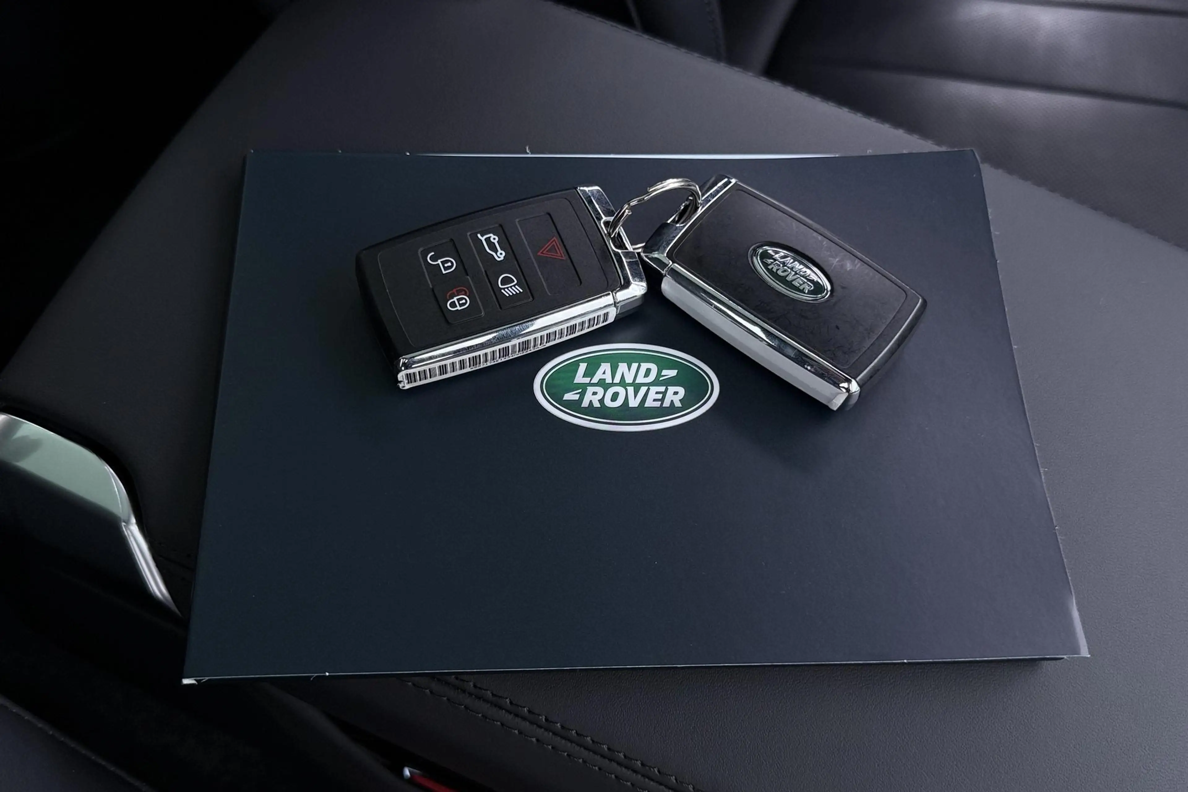Land Rover Range Rover P550e HSE | 23 Inch SV-Bespoke | Panoramadak | Mer — photo 18