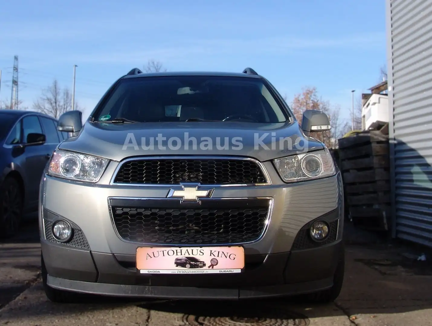 Chevrolet Captiva 2.4 LT 2WD-7Sit Gris - 1