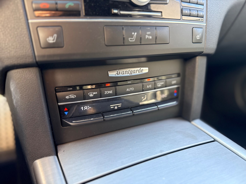 Mercedes-Benz E 350 CGI Avantgarde — photo 13