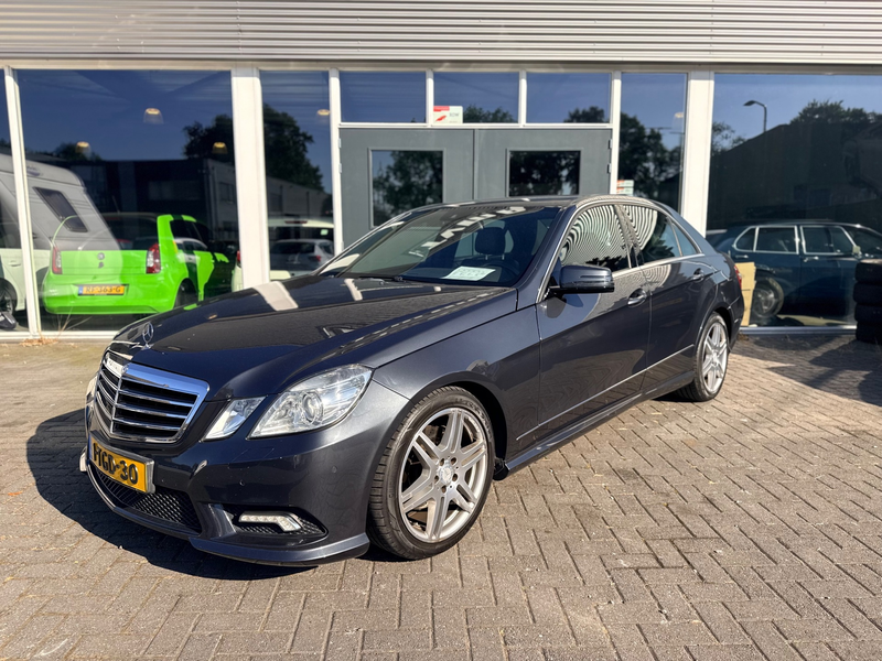 Mercedes-Benz E 350 CGI Avantgarde — photo 7
