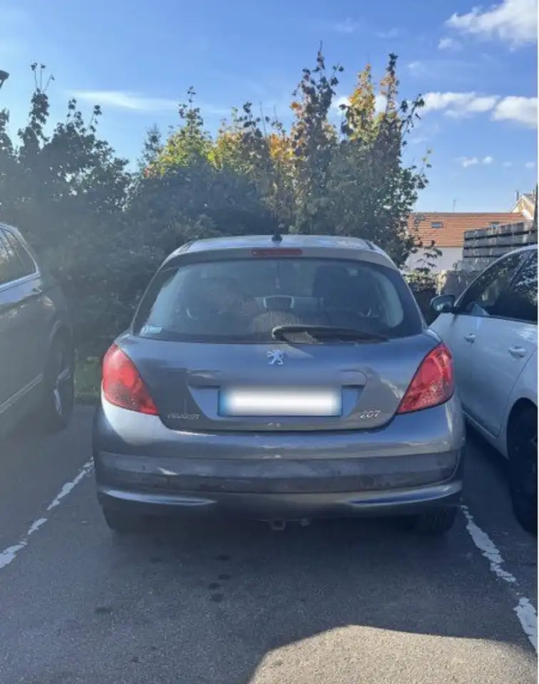 Peugeot 207 1.4e 16v 90ch ExÃ©cutive