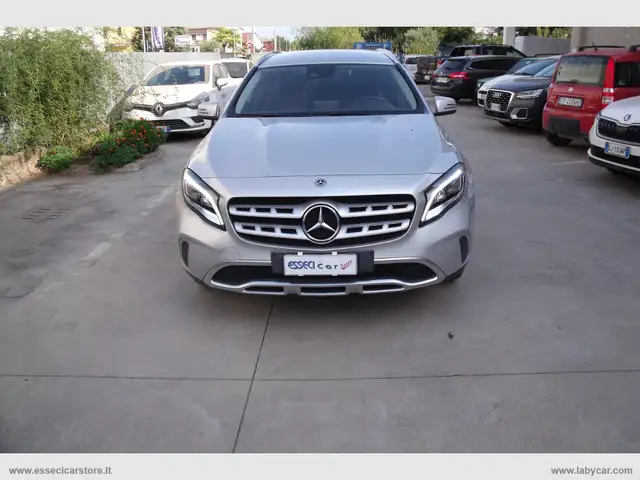 Mercedes-Benz GLA 180 GLA 180 d Automatic Sport