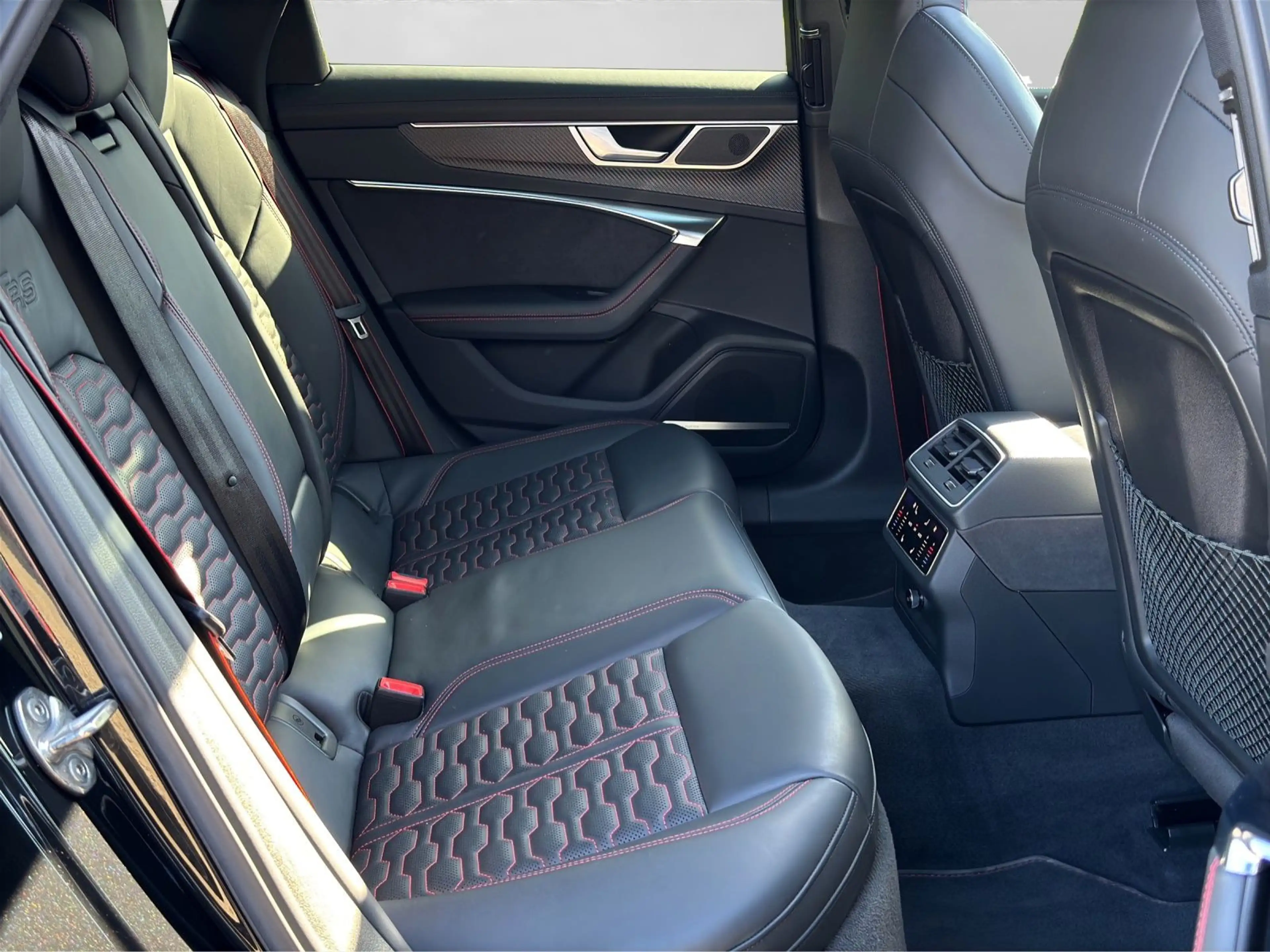 Audi RS6 RS6 Avant TFSI Q AHK PANO HD-MATRIX BuO KERAMIK — photo 6