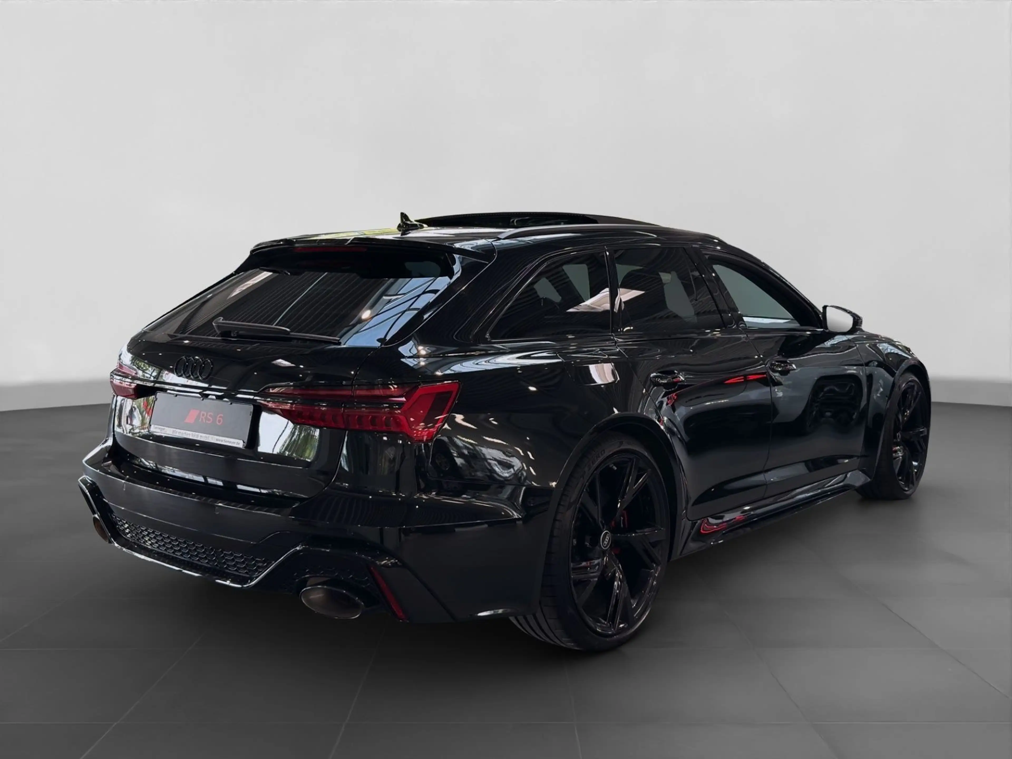 Audi RS6 RS6 Avant TFSI Q AHK PANO HD-MATRIX BuO KERAMIK — photo 3