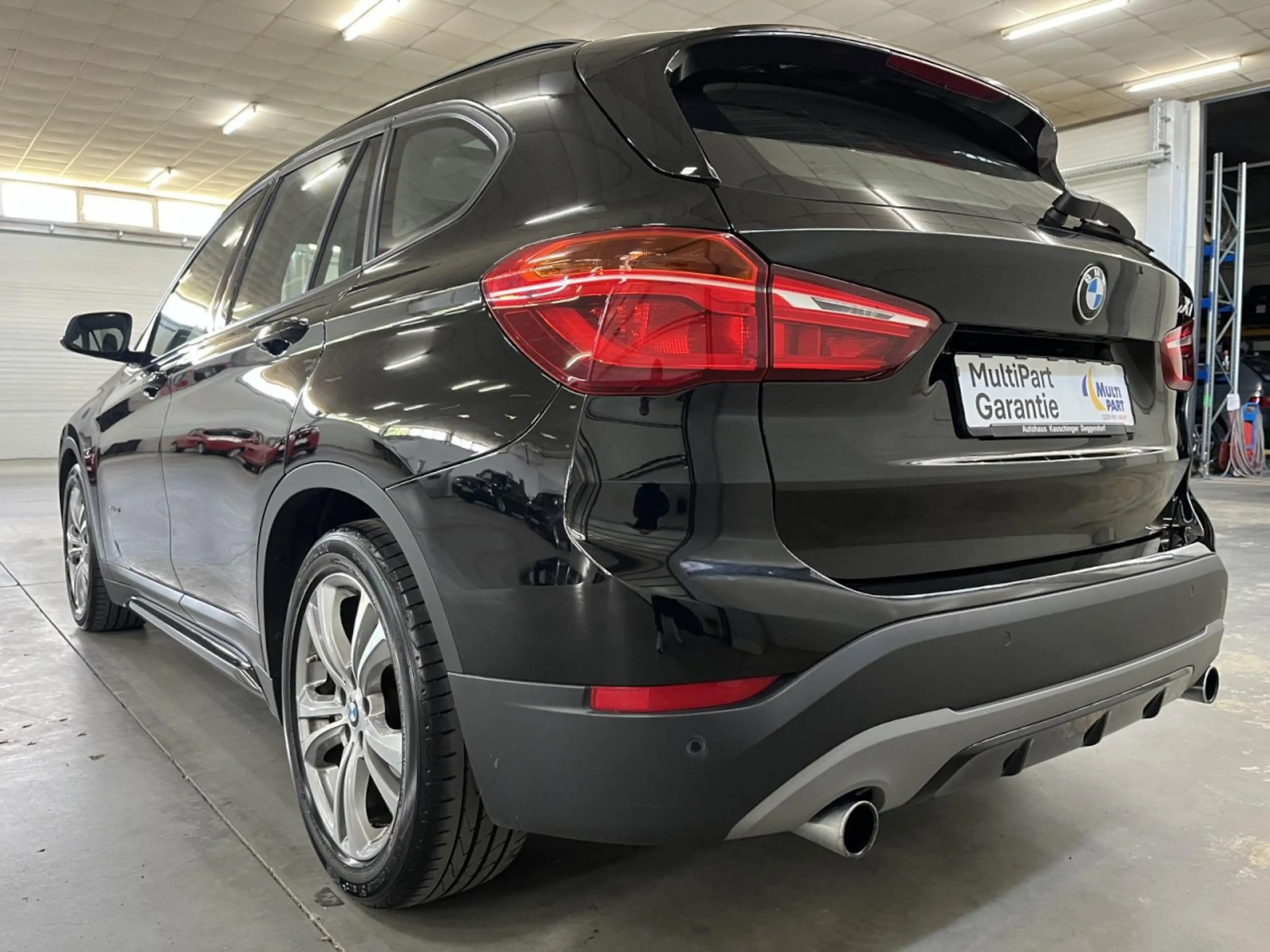 BMW X1 xDrive 20 i Sport Line PANO AUTOMATIK SHZ KLIMA AL — photo 5