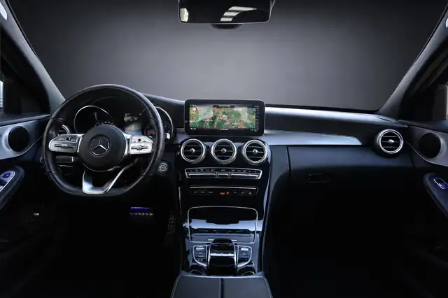Mercedes-Benz 300 view 11