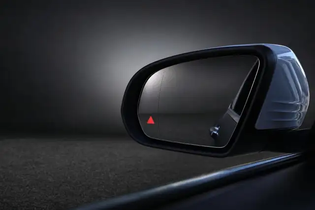 Mercedes-Benz 300 view 9