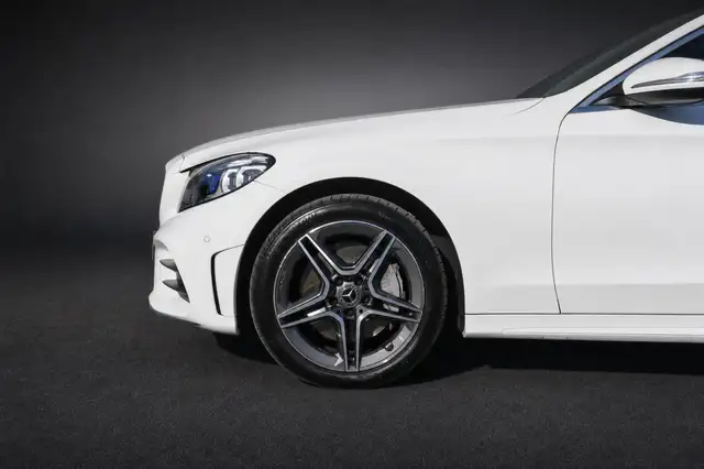 Mercedes-Benz 300 view 5