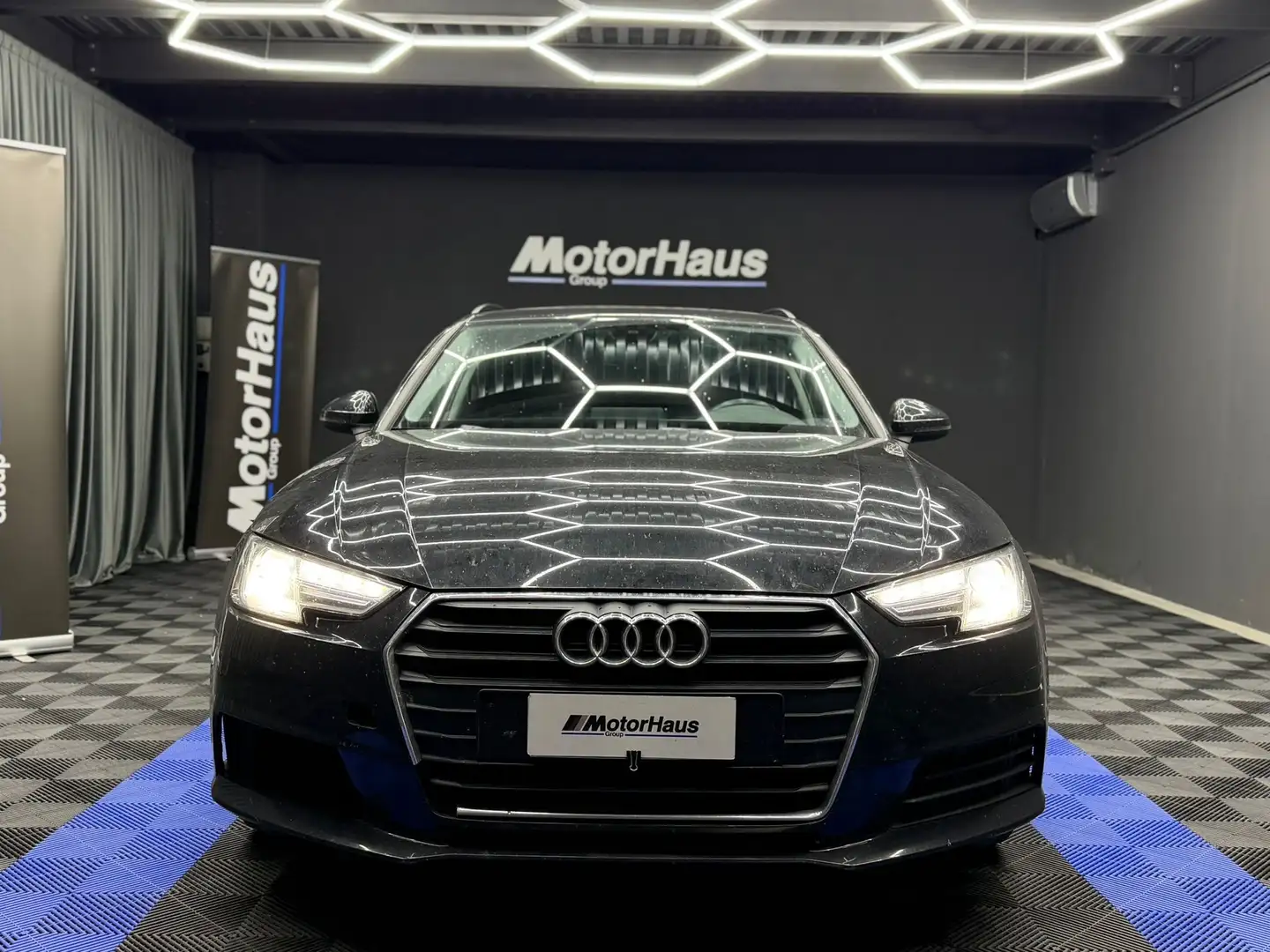 Audi A4 Avant 35 2.0 tdi Business Nero - 2