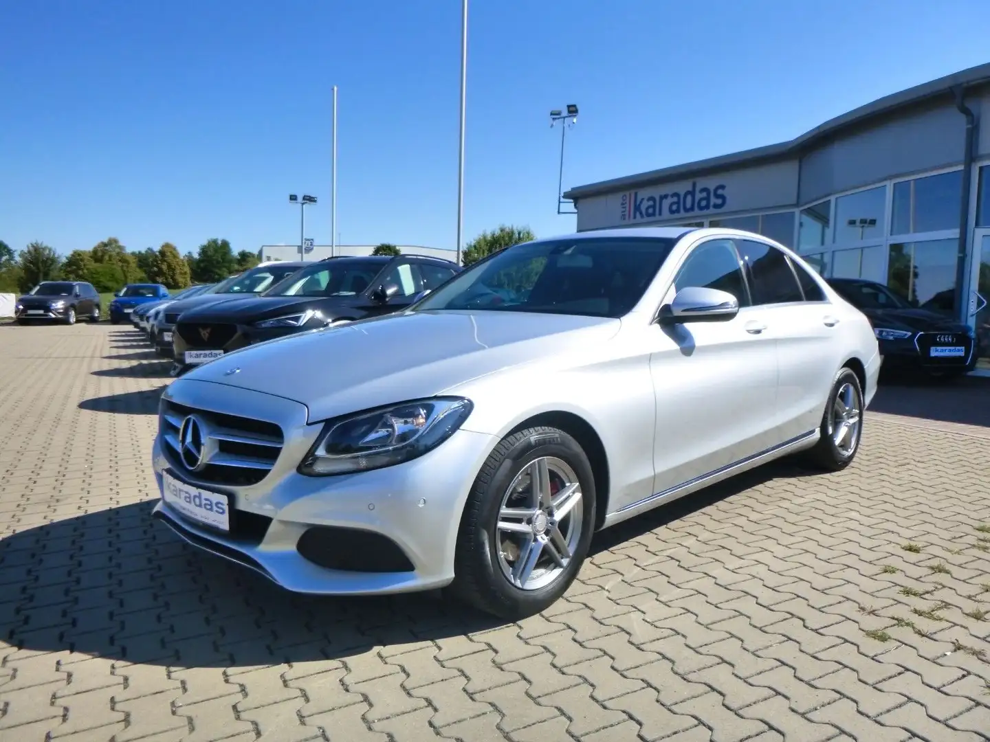 Mercedes-Benz C 180 CGI Avantgarde NAV/Sitzheiz/Einparkhilfe Silber - 1