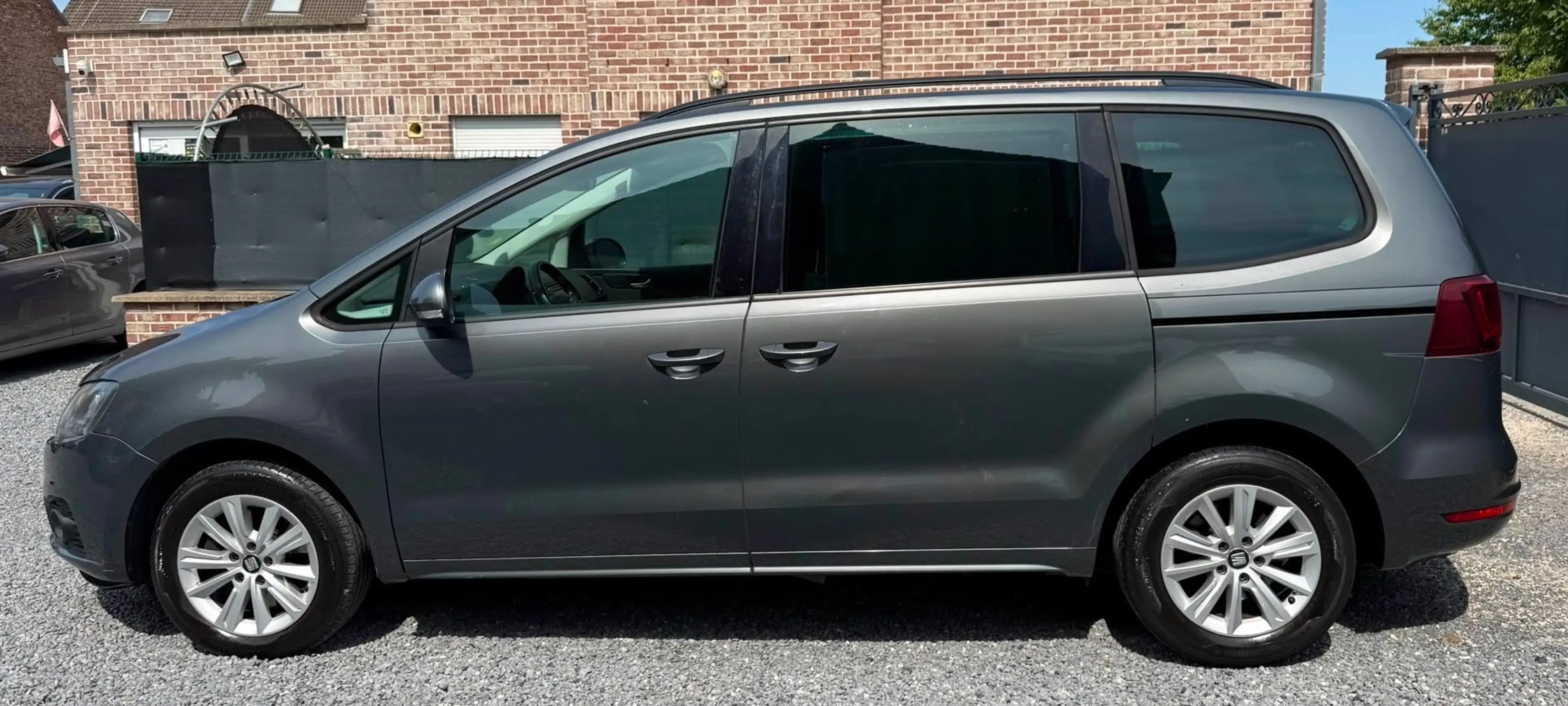SEAT Alhambra Alhambra 2.0 CR TDi 20 Years — photo 2