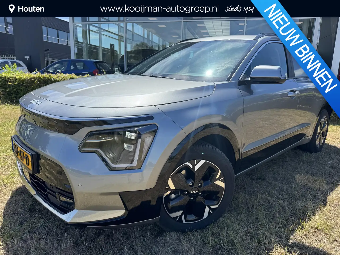 Kia e-Niro EV Edition Advanced 64.8 kWh | All-Season Banden | Grijs - 1