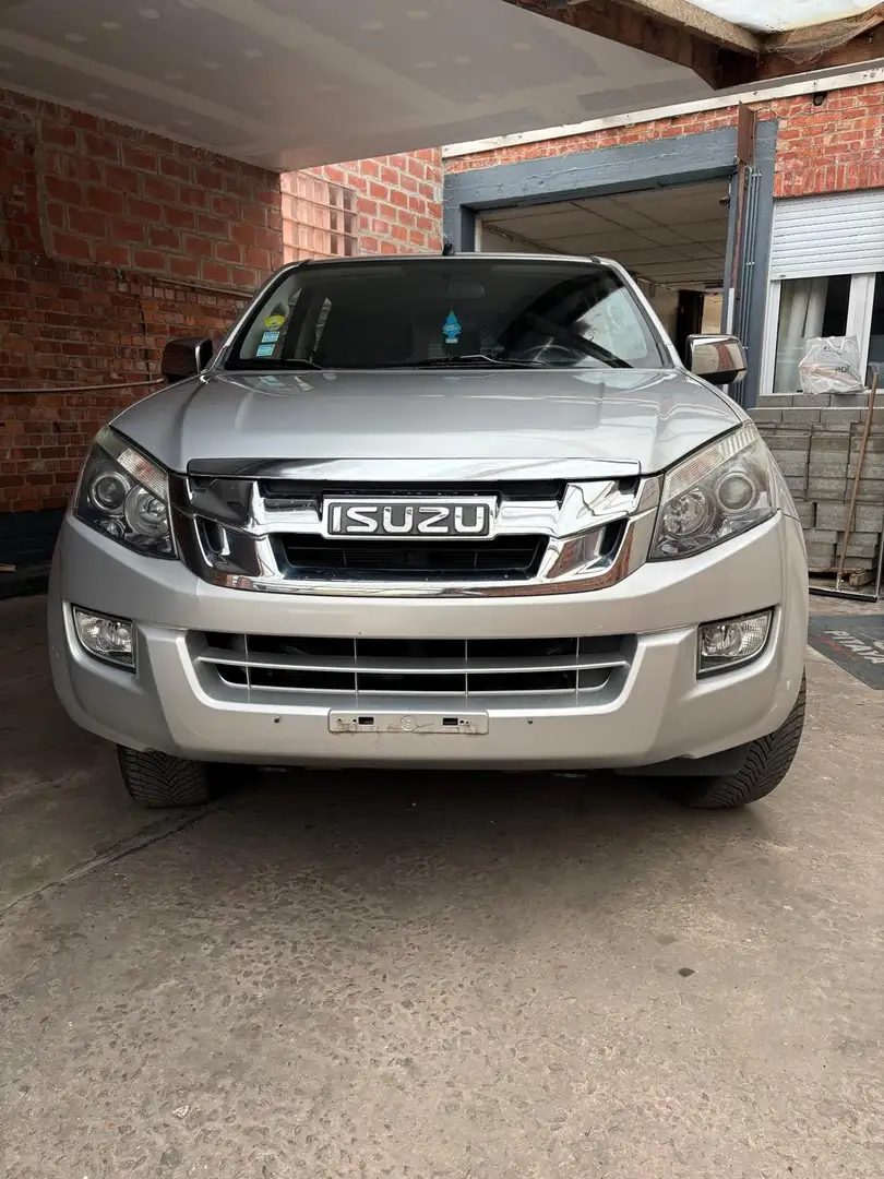 Isuzu D-Max 2.5 Turbo Di 4WD Akoya Design Box - 1