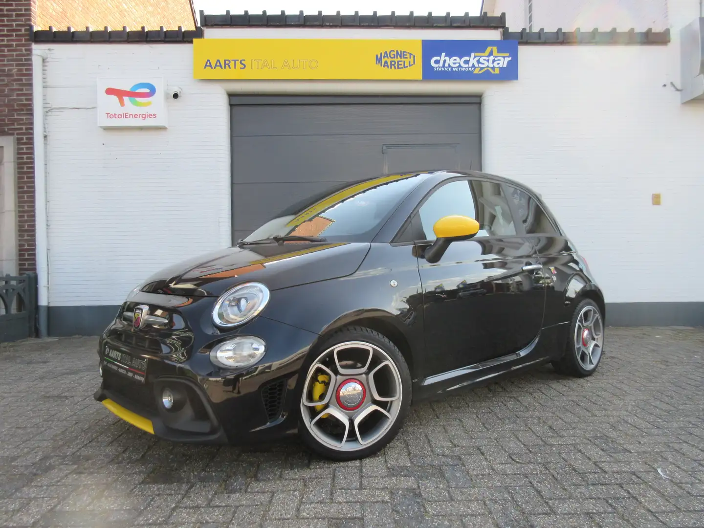 Abarth 595 PISTA 1.4 TURBO Noir - 1