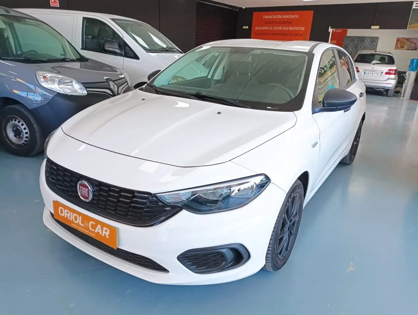 Fiat Tipo 1.4 Easy Weiß - 1