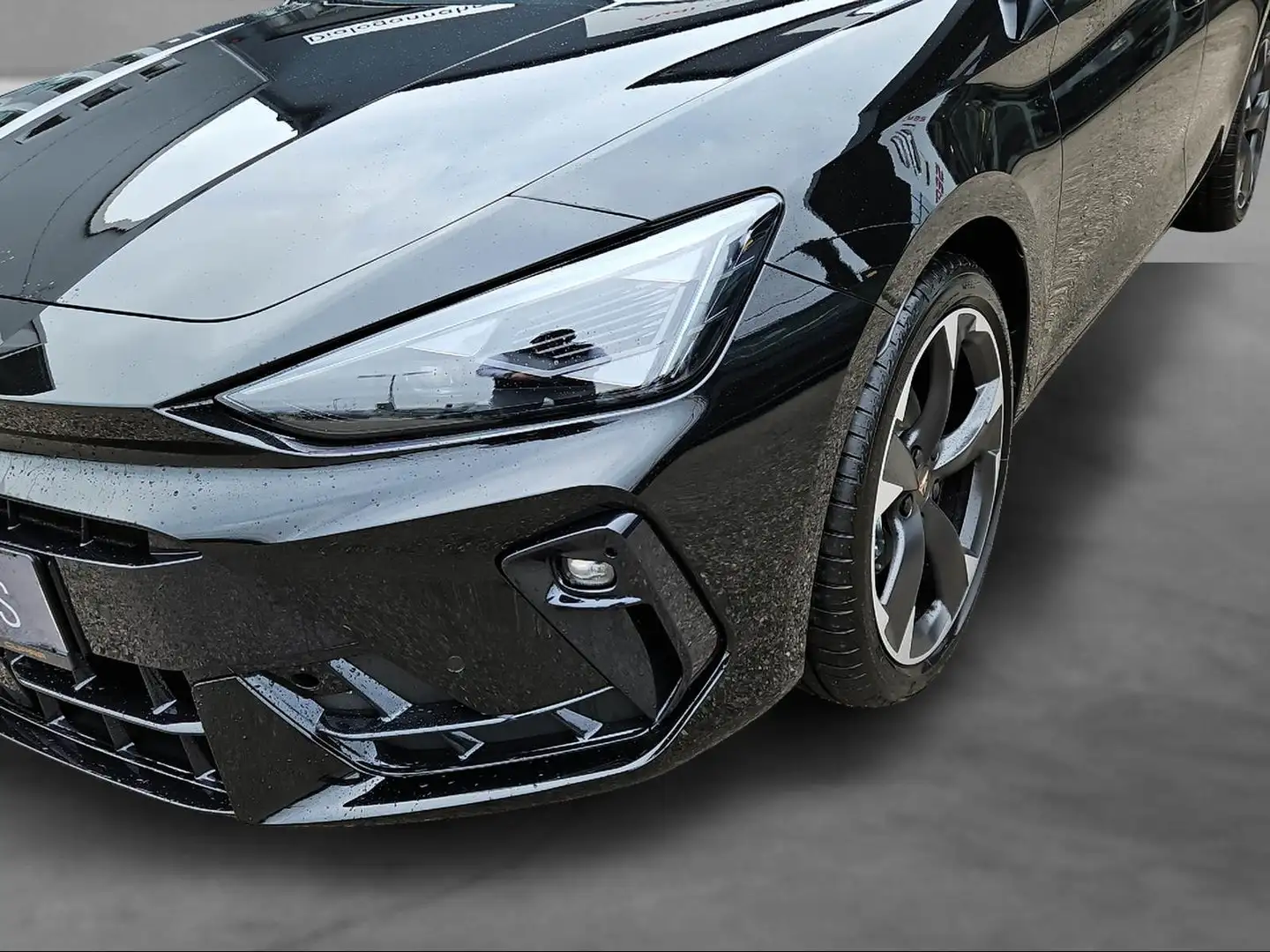 CUPRA Leon 1.5 TSI ACT Schwarz - 2