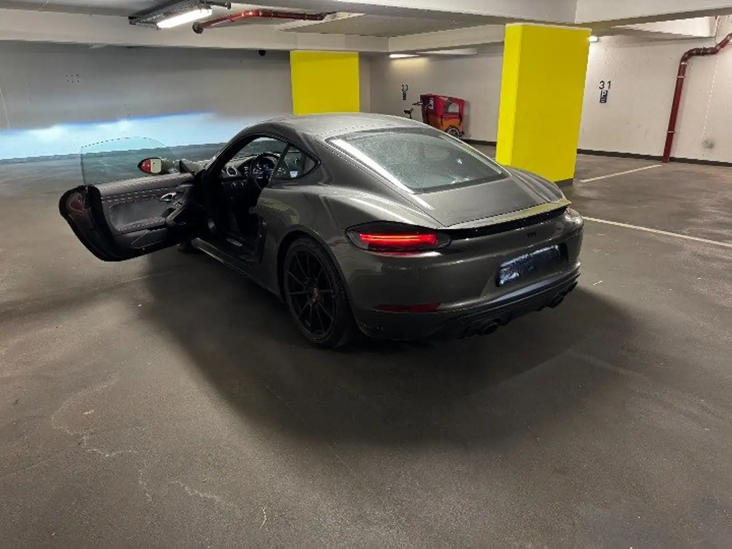 Porsche Cayman 718 Cayman GTS 4.0 PDK Grau - 2