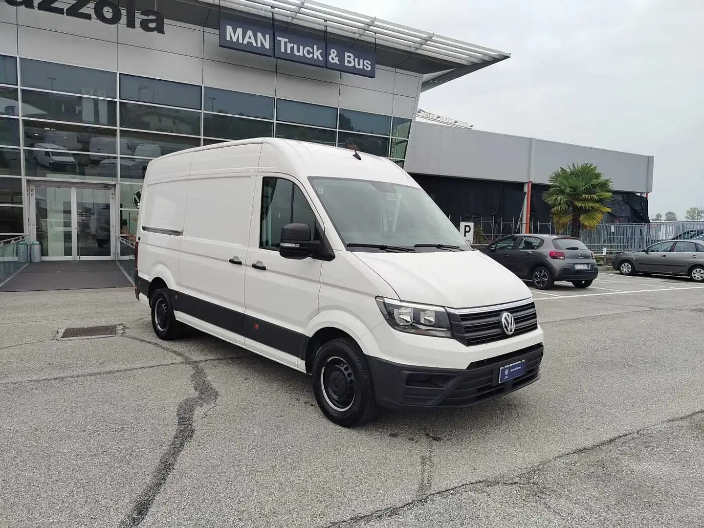 Volkswagen Crafter 30 2.0 TDI 140CV L3H3 Business Bianco - 1