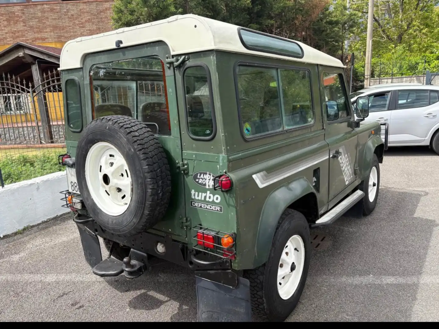 Land Rover Defender 90 2.5 td County SW Groen - 1