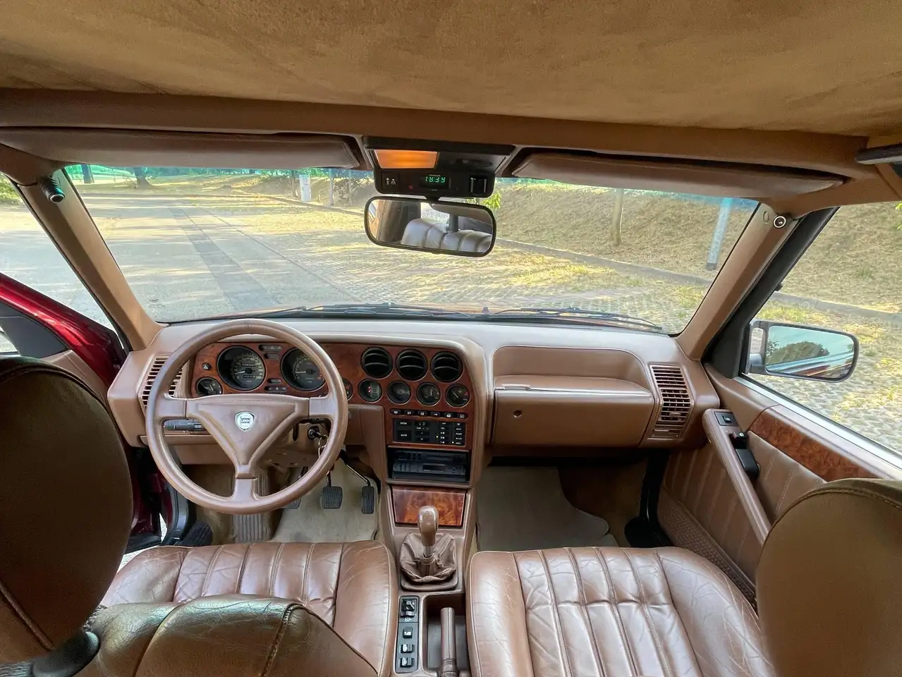 Lancia Thema 2.9 8.32 FL, foto 9