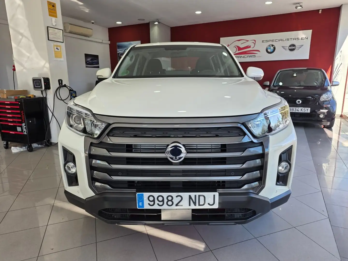 SsangYong Musso Sports D22DTR 4x4 Pro Blanco - 2