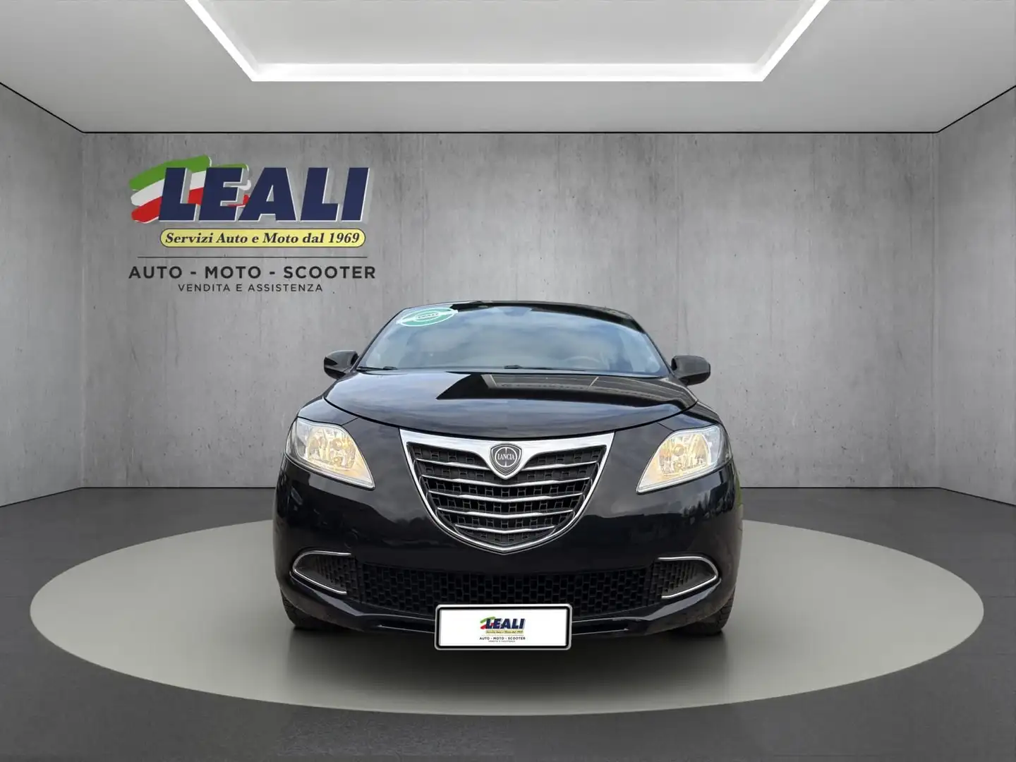 Lancia Ypsilon Ypsilon 5 porte 1.2 69cv  Gold Noir - 2