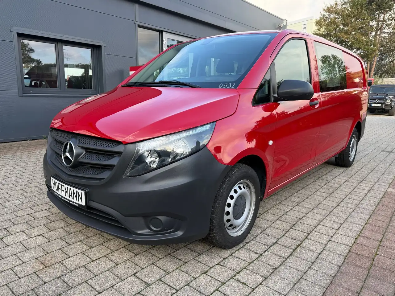 2020 Mercedes-Benz Vito 114CDI Mixto 5 Sitze extralang, photograph 2
