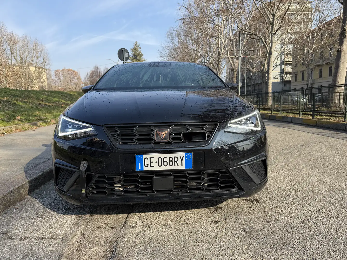 CUPRA Ibiza Schwarz - 1