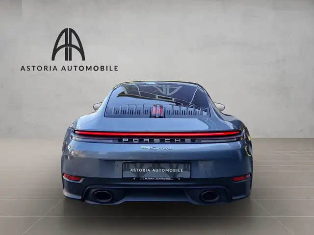 Porsche 992 view 9