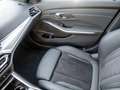 BMW 318 i Touring M-Sport AHK+HUD+ACC+KAM+MEM Schwarz - thumbnail 16