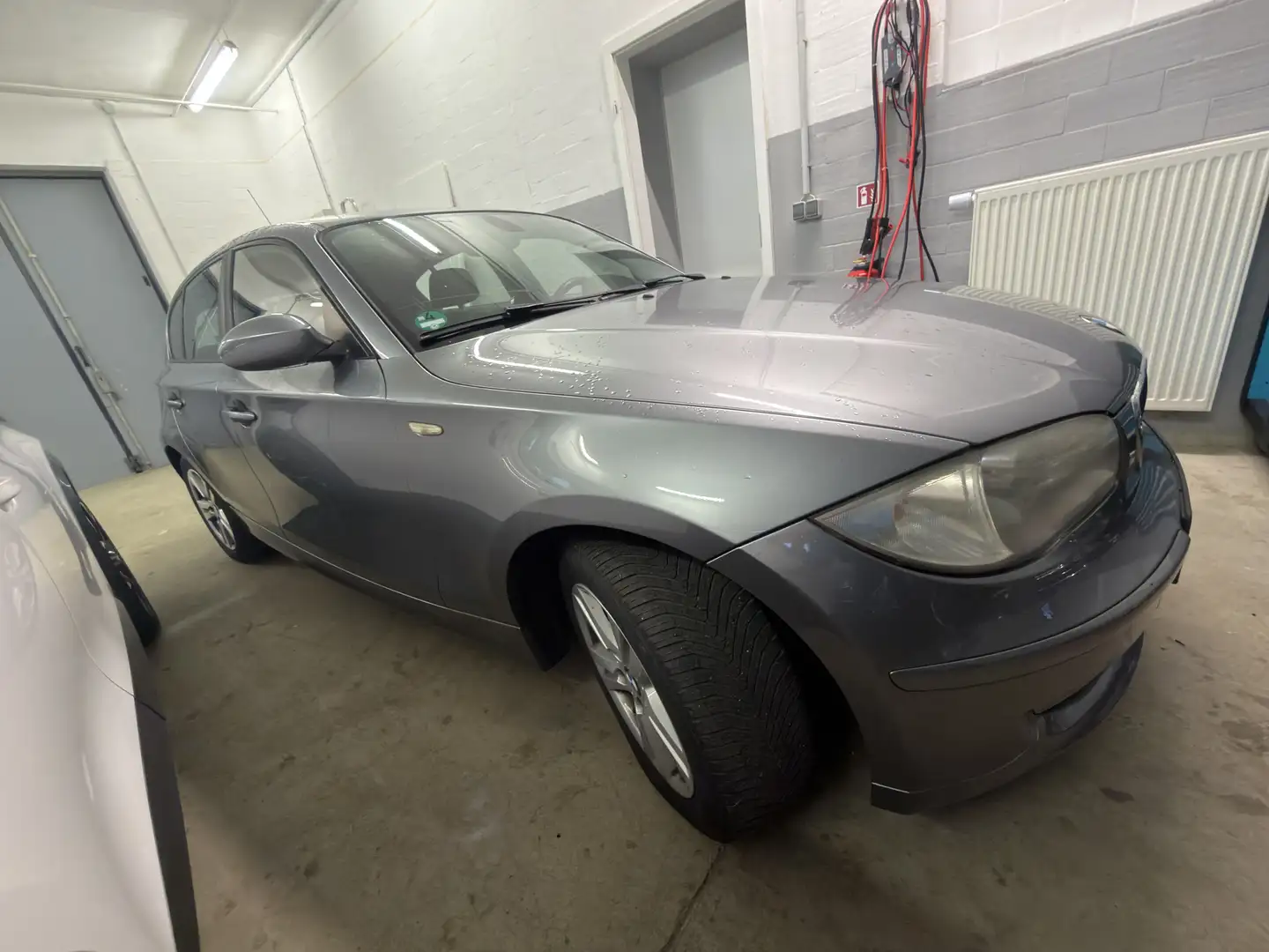 BMW 120 120d Grau - 1