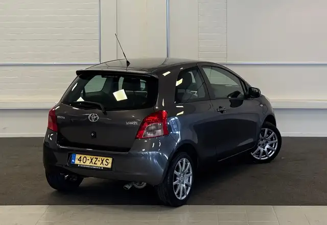 Toyota Yaris view 21