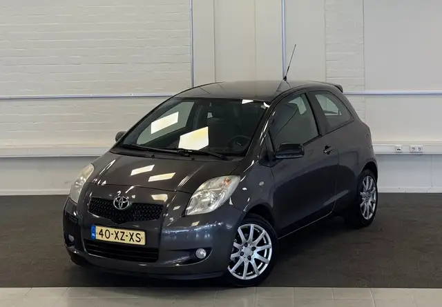 Toyota Yaris view 13