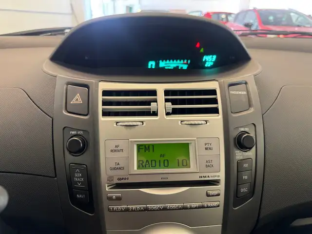 Toyota Yaris view 17