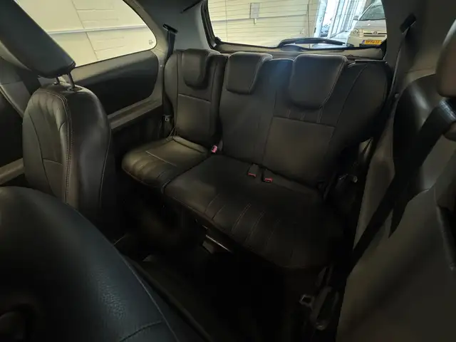 Toyota Yaris view 9