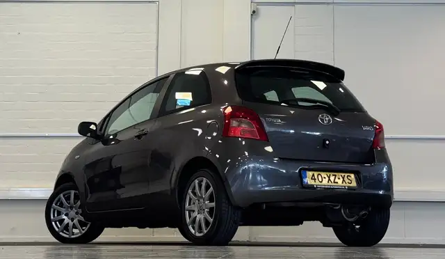 Toyota Yaris view 6