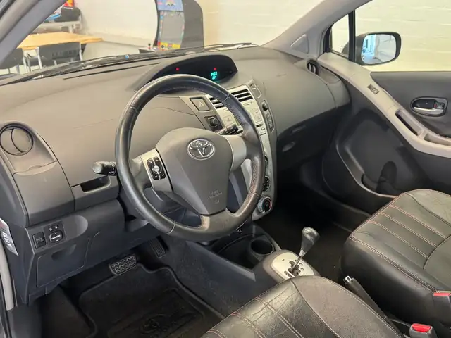 Toyota Yaris view 24