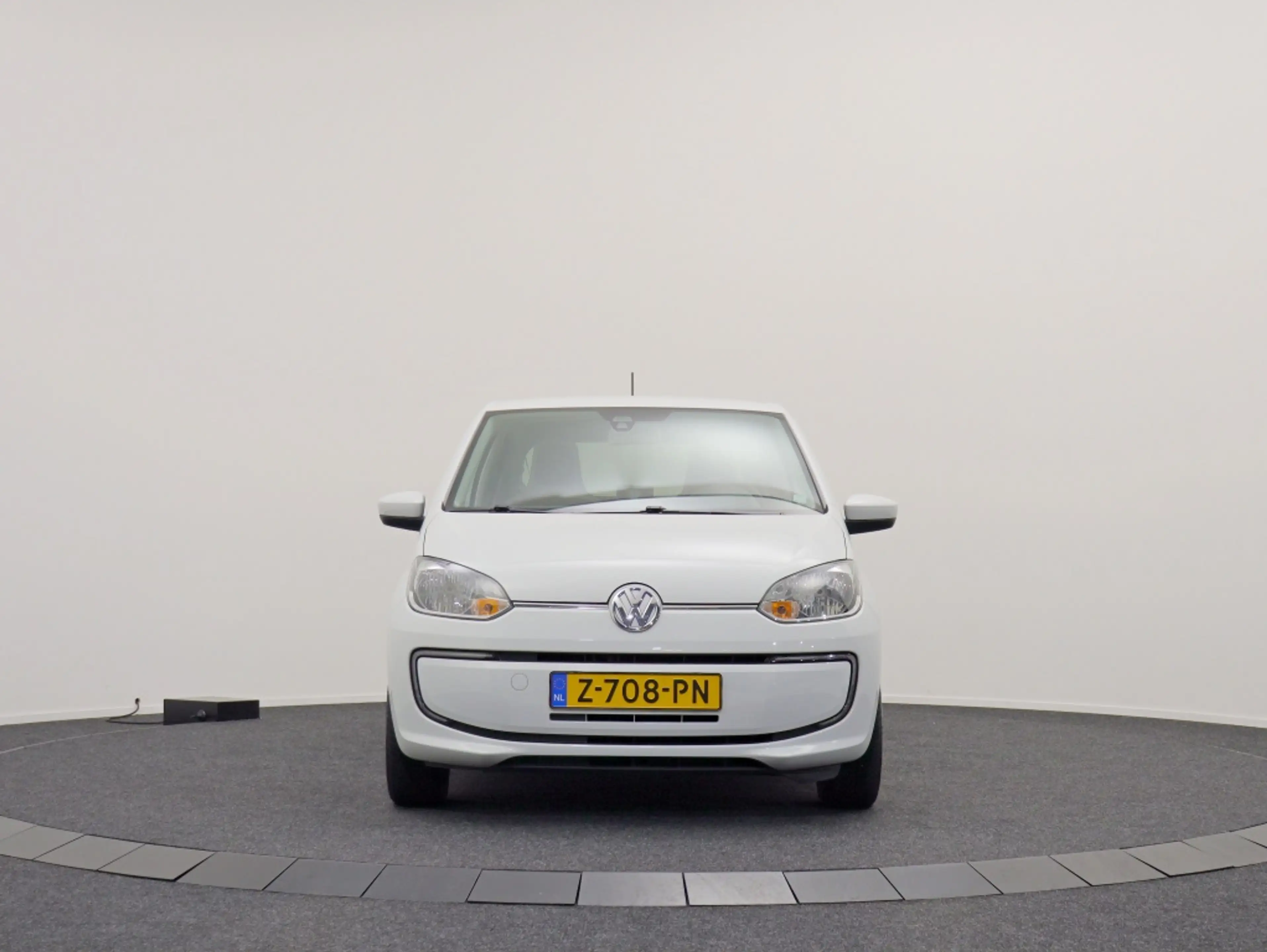 Volkswagen e-up! e-up! Dealeronderhouden | SOH 90,0% Aviloo | Stoel — photo 14